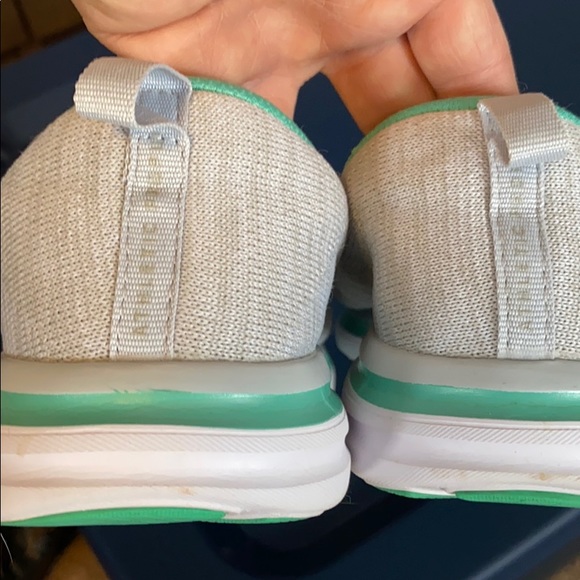 Women’s APL techloom pro sz 9 - Picture 4 of 9